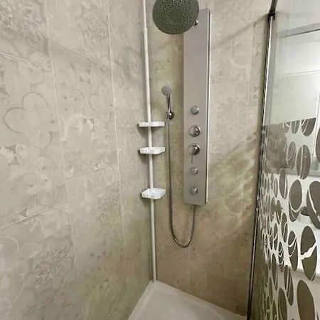 Apartment Centre De *